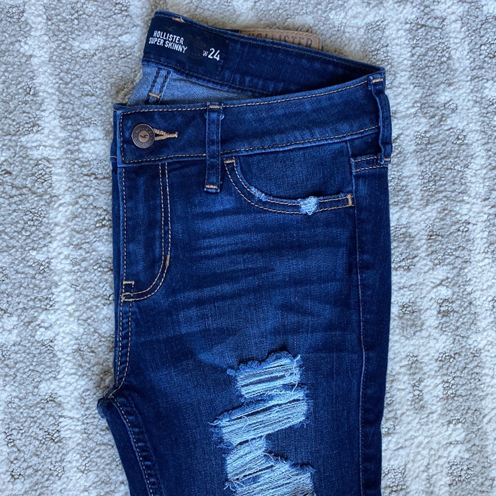 •Hollister• Distressed Super Skinny Jean - Picture 7 of 14